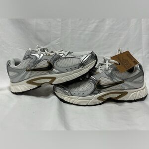 Mens Nike V5 RNR Parachute Beige Metallic Pewter Sneakers HJ5228 102 NEW